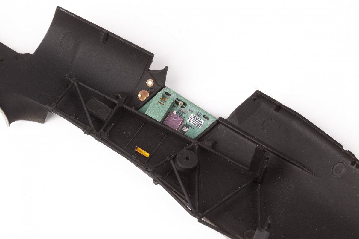 Eduard 33343 Hurricane Mk. IIb REVELL 1/32 – obrázek 4