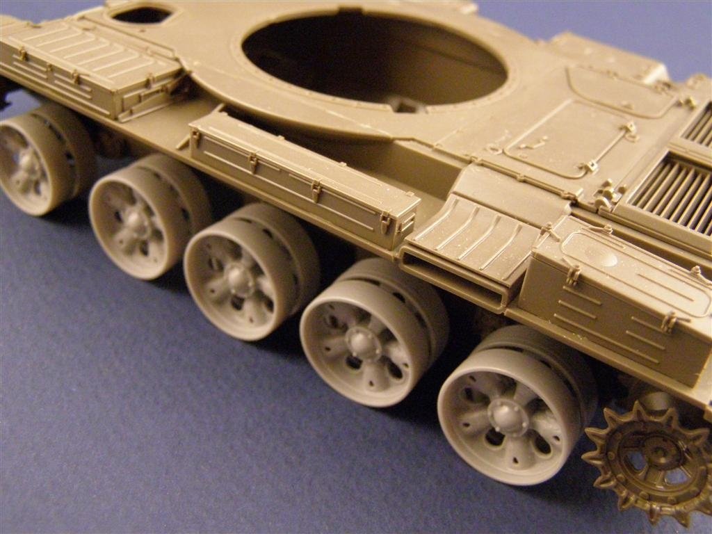 Panzer Art RE35-002 Burn out Wheels for T-55/62 Tanks 1/35 – image 2