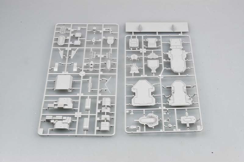 Trumpeter 05317 German Cruiser Admiral Hipper 1941 1/350 – image 7