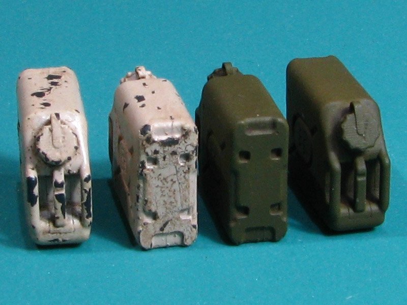 EUREKA XXL E-045 US Military Fuel Canisters 1/35 – Bild 4