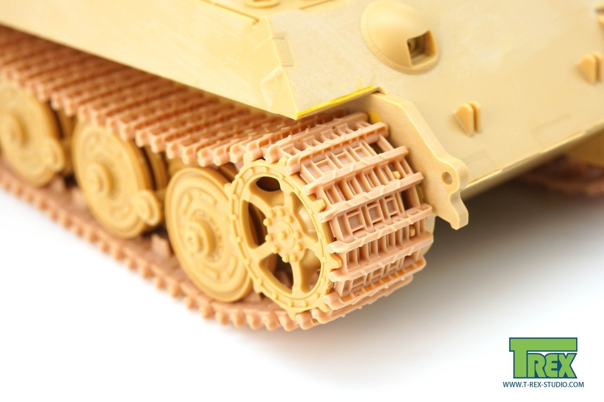 T-Rex Studio TR84005 King Tiger Transport Tracks Pattern 1 1/48 – image 4