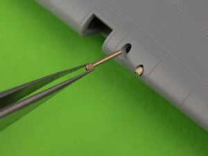 Master AM-48-172 Hawker Hurricane Mk.IIb - Browning .303 barrel tips and 1/48 sight base – Bild 8