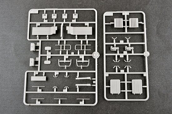 Trumpeter 01065 MAZ-537G Late Production type with ChMZAP-9990 semi-trailer 1/35 – obrázek 15