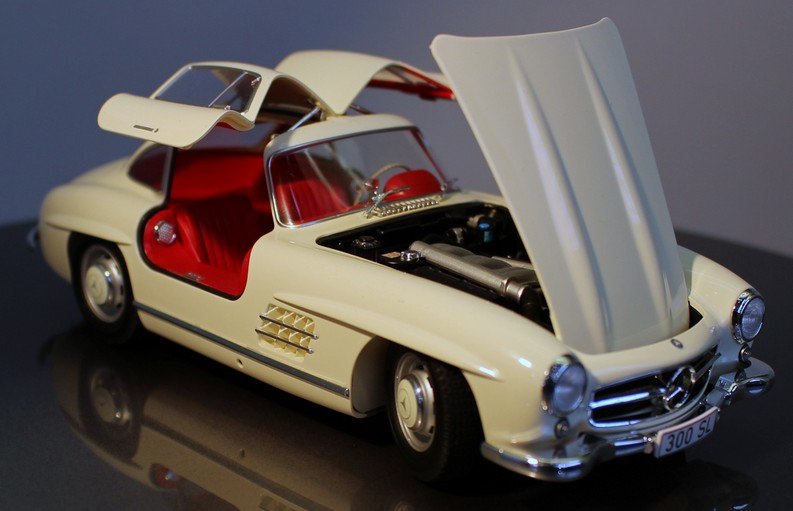 Tamiya 24338 Mercedes-Benz 300SL 1/24 – image 4