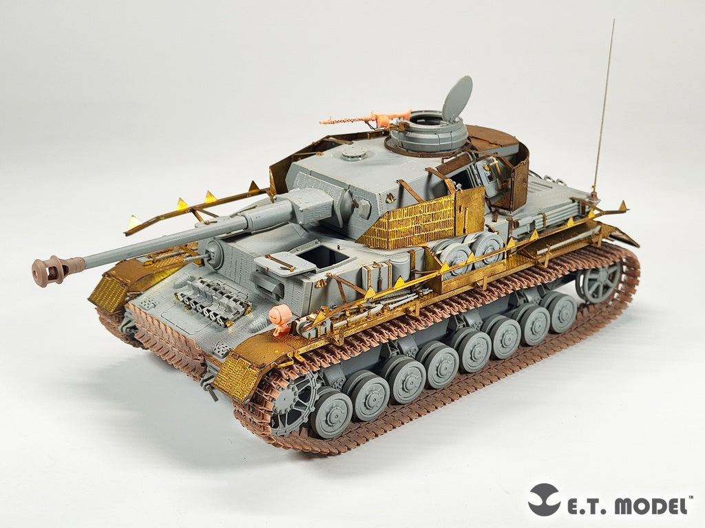 ET Model P35-044 WWII German Pz.Kpfw.III/IV Ostketten Workable Track 3D Printed 1/35 – image 6