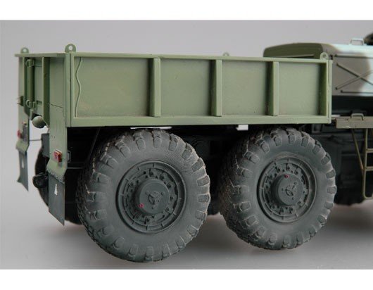 Trumpeter 01005 MAZ/KZKT-537L Ballast Tractor 1/35 – image 7