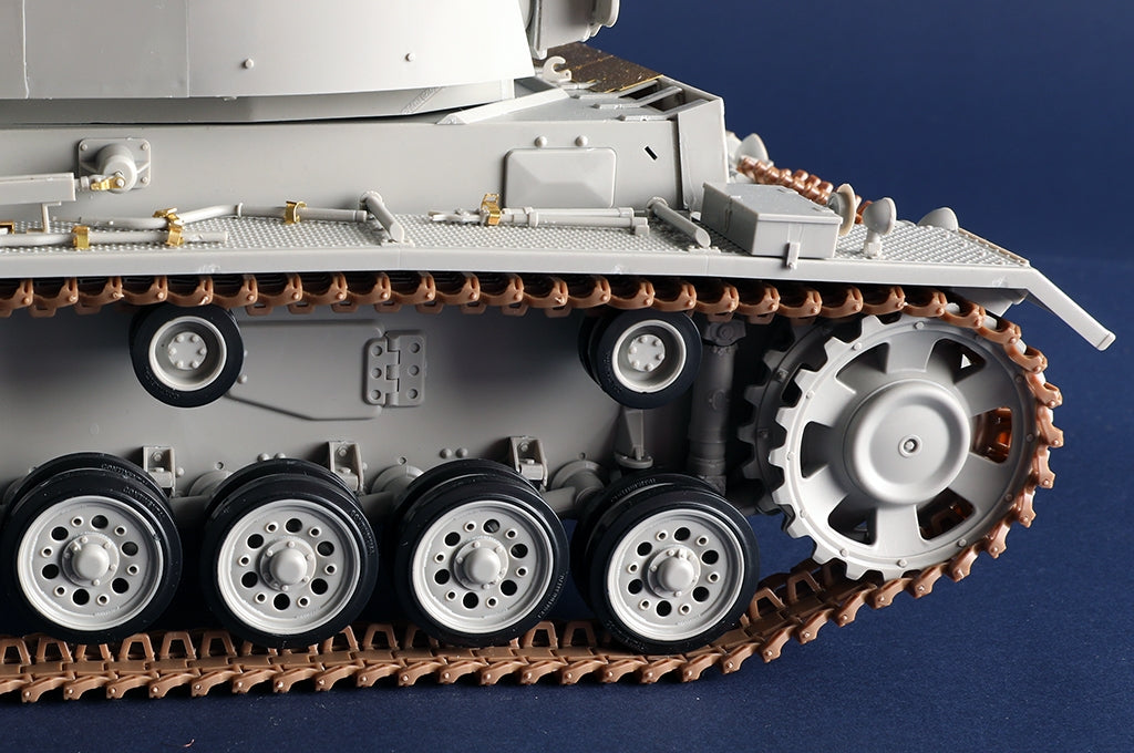 Trumpeter 00955 Pz.Bef.Wg.Fahrgestell Pz.Kpfw.III.Ausf.J 1/16 – zdjęcie 8