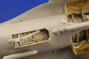 Eduard 49390 F-16CJ Block 50 undercarriage 1/48 Tamiya – image 3