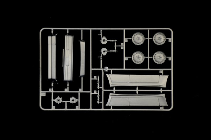 Italeri 3624 Mercedes 190 E 2.3 16V 1/24 – obrázek 10