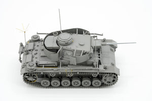 Border Model BT-048 Pz.Bef.Wg.III Ausf.K 2in1 w/Schürzen 1/35 – obrázek 5