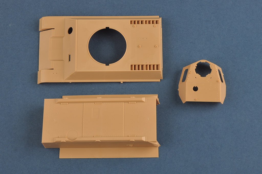 Hobby Boss 80151 German Type III/IV Hybrid Chassis Tank Small Turret 1/35 – image 5