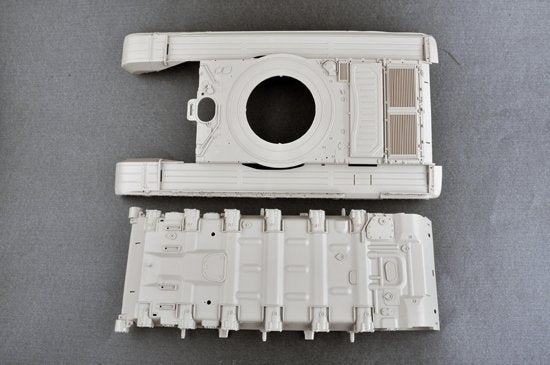 Trumpeter 00925 Russian T-72B1 MBT w/kontakt-1 reactive armor 1/16 – image 5