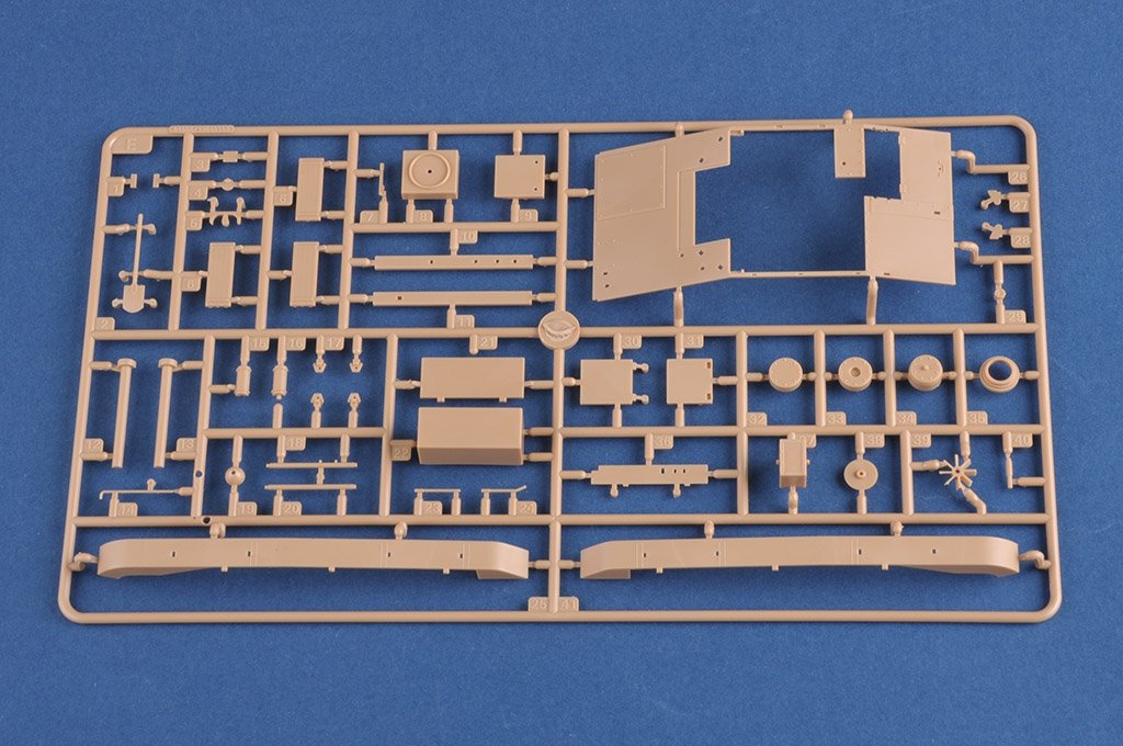 Hobby Boss 84556 Romanian TACAM T-60 1/35 – image 4