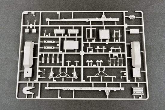 Trumpeter 01033 Russian Zil-131V towed PR-11 SA-2 Guideline 1/35 – image 10