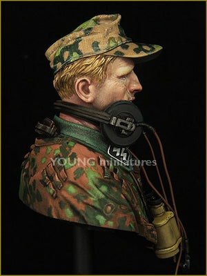 Young Miniatures YM1851 German WAFFEN SS Panzer Officer WWII 1/10 – image 6