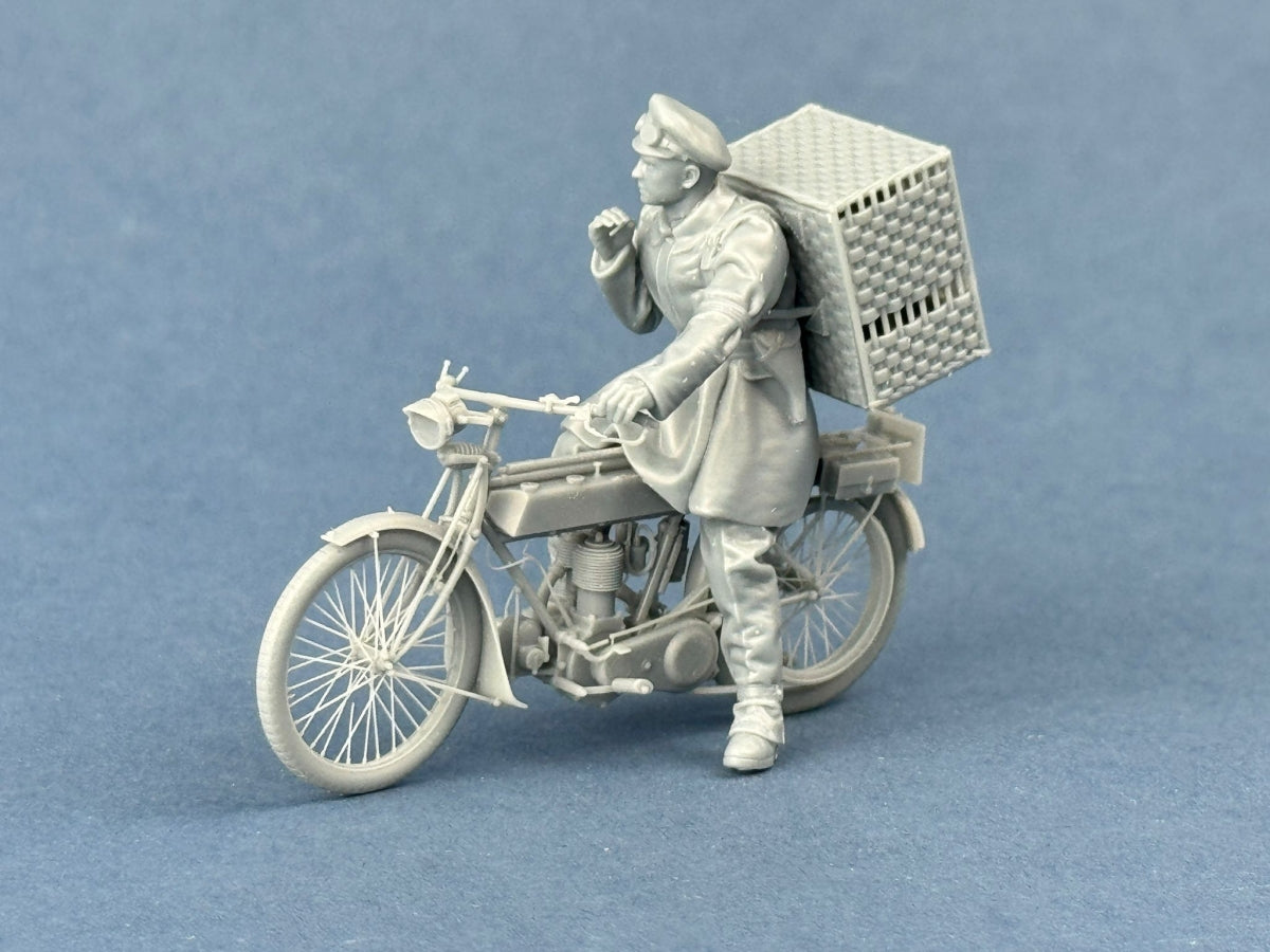 Copper State Models F35-060 British Dispatch Rider with a basket of pigeons (Motorcycle not included) 1/35 – image 2