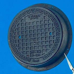 Point of no Return 3523036 Cast iron sewer manhole 1/35 – image 5