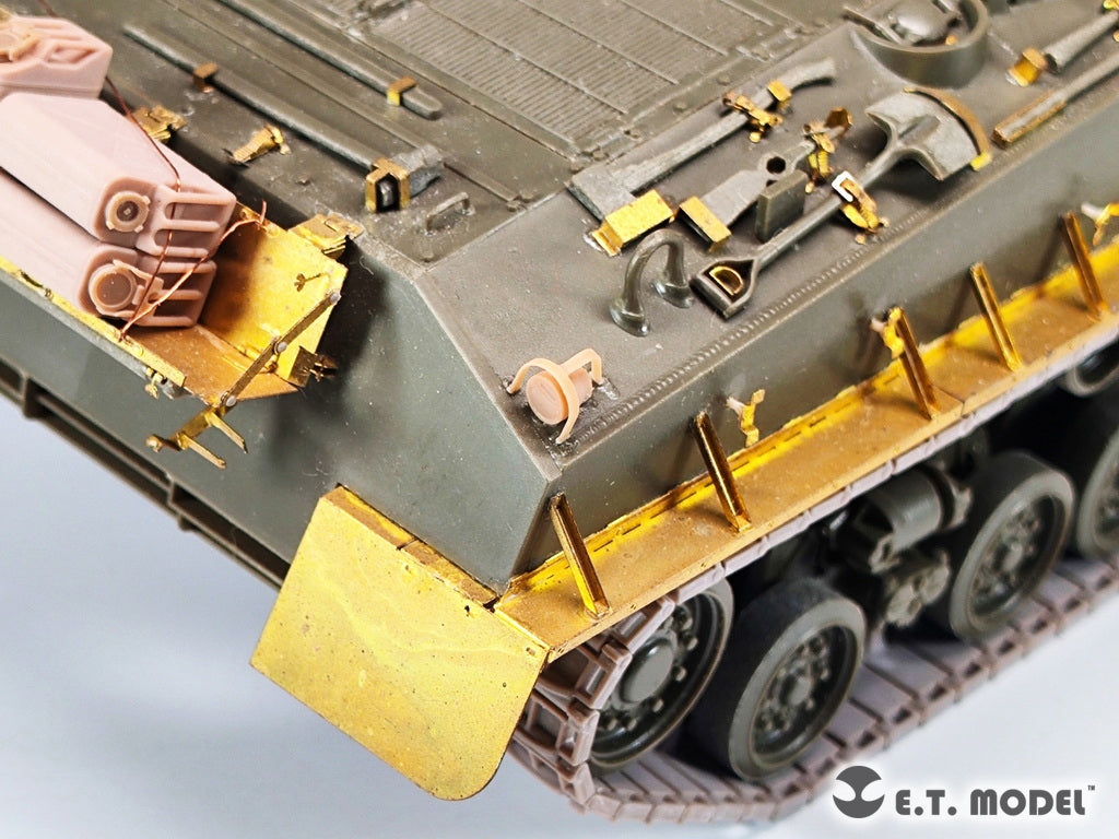 ET Model P35-260 Lights Set with Guards for USArmy M4 Sherman 1/35 – obrázek 10