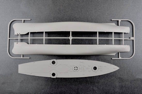 Trumpeter 05330 HMS Dreadnought 1918 1/350 – image 5