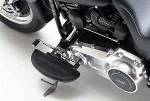 Tamiya 16041 Harley Davidson FLSTFB Fat Boy Lo 1/6 – immagine 11