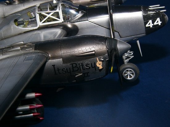 Trumpeter 02227 Lockheed P-38L-5-LO Lightning (1/32) – image 3