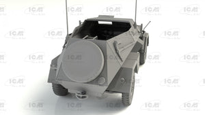 ICM 35110 Sd.Kfz. 247 Ausf.B, Véhicule Blindé du Commandement Allemand 1/35 – image 4