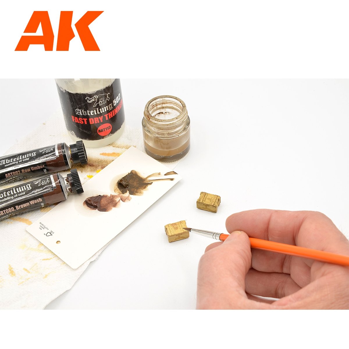 AK Interactive AK8229 LASER CUT WOODEN BOX 002 DYNAMIT (8 UNITS) 1/35 – obrázek 3