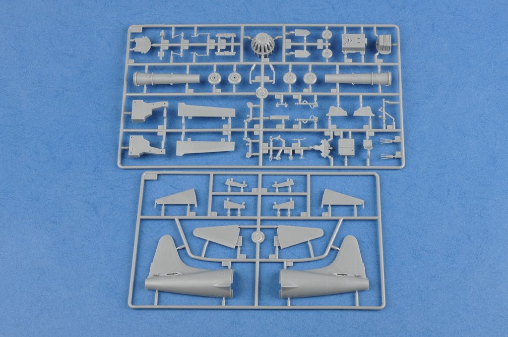 Hobby Boss 81725 F-80C Shooting Star fighter 1/48 – obrázek 5