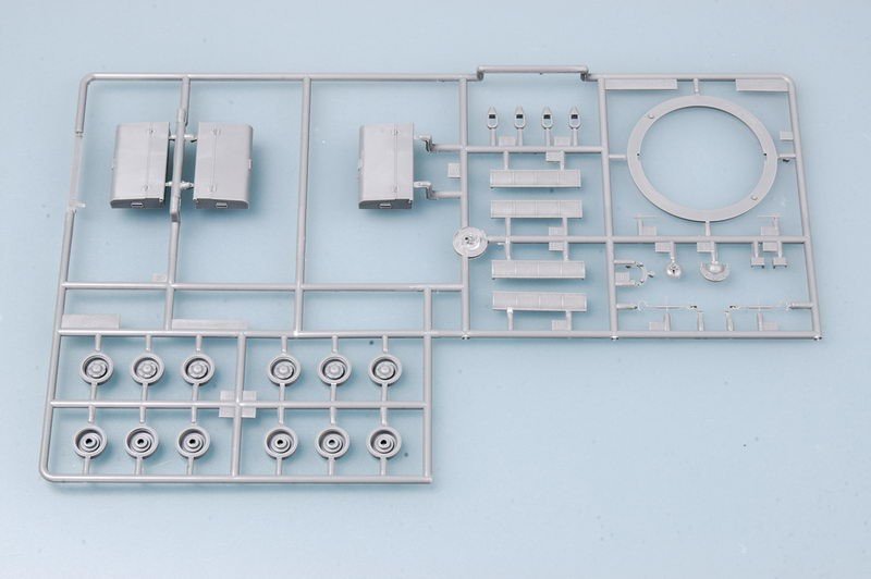 Trumpeter 00367 German Pz.Kpfm KV-2 754(r) Tank 1/35 – Bild 9