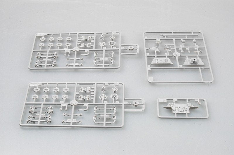 Trumpeter 07294 German Sd.Kfz 186 Jagdtiger (Porsche gear) in Zimme (1/72) – image 4