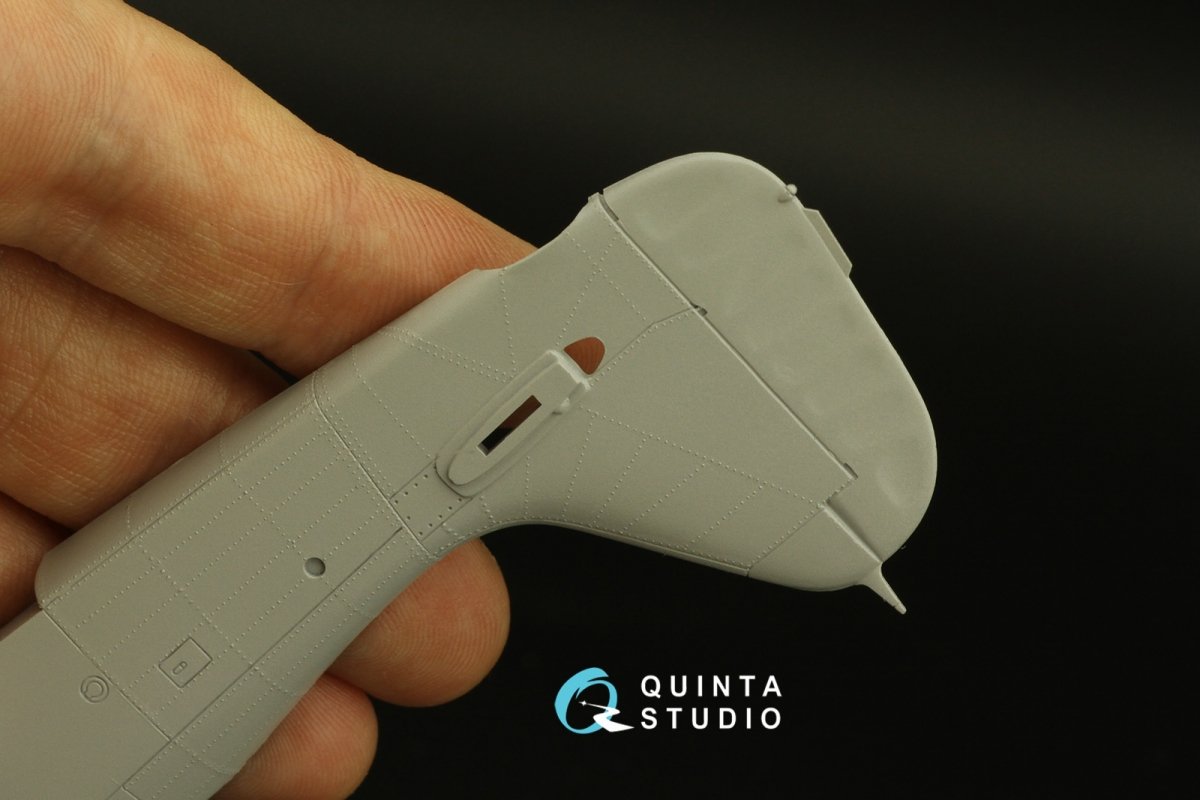 Quinta Studio QRV-019 Single riveting rows (rivet size 0.10 mm, gap 0.4 mm, suits 1/72 scale), Black color, total length 6.7 m/22 ft – Bild 4