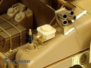ET Model E35-078 US ARMY HUMVEE Blue Force Tracker &amp;amp; SINCGAR Unit (For BRONCO Kit) (1/35) – imagen 5