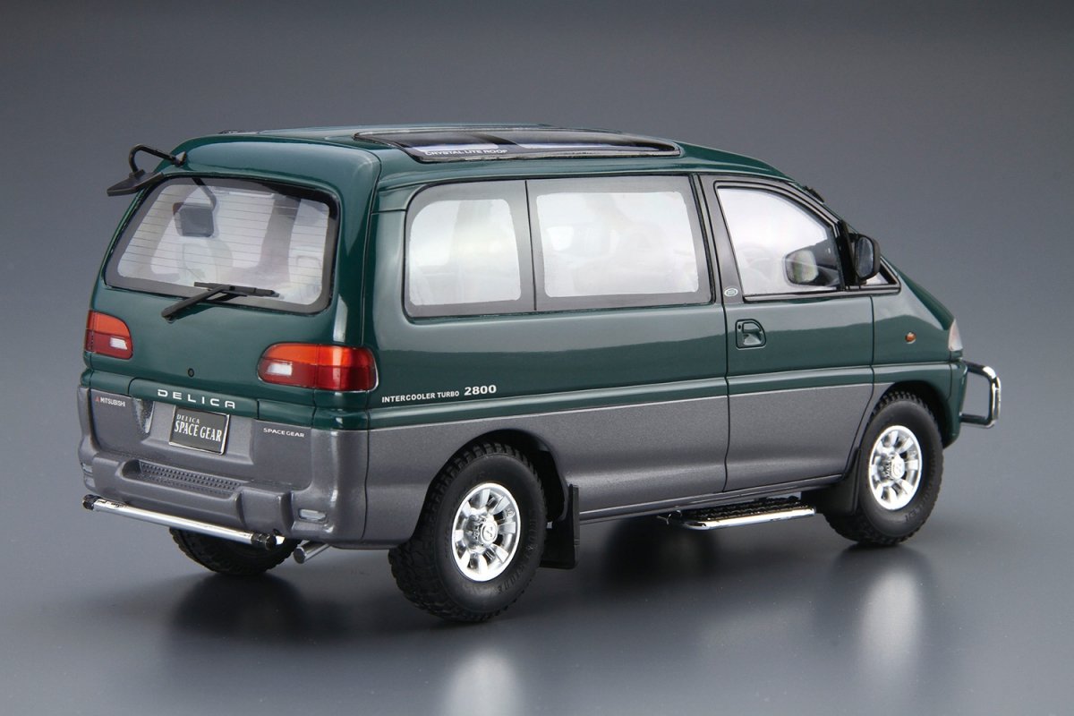 Aoshima 05667 Mitsubishi PE8W Delica Space Gear &amp;#39;96 1/24 – obrázek 3