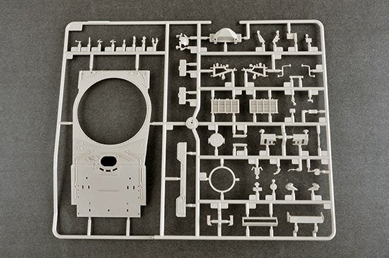 Trumpeter 09588 Russian T-80BVM MBT(Marine Corps) 1/35 – Bild 7