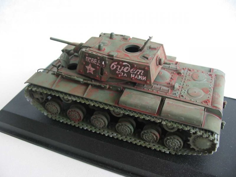 PST 72016 KV-1E Heavy Tank 1/72 – image 5