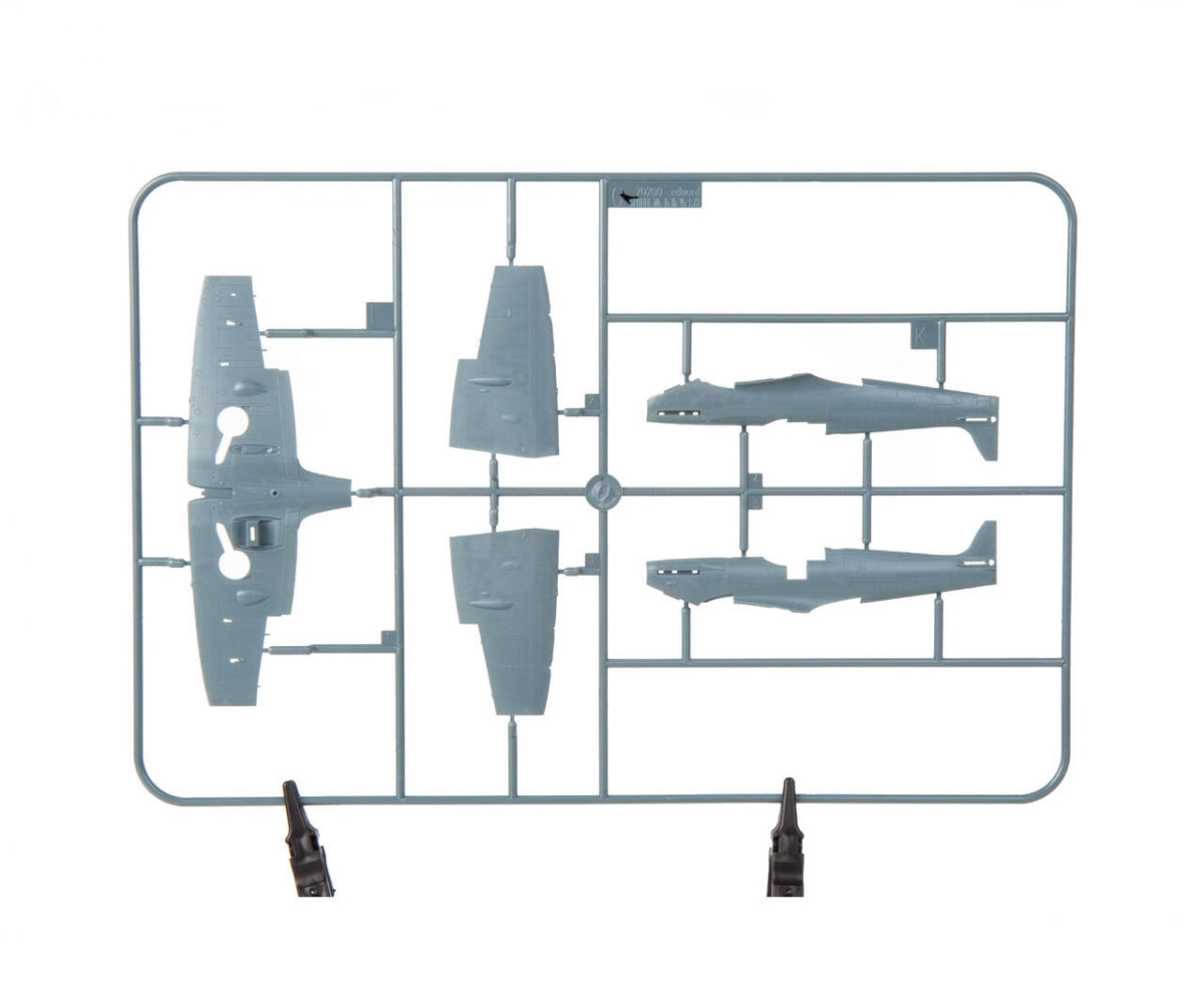 Eduard 70206 Supermarine Spitfire Mk.Vb Mid - The ProfiPACK Edition 1/72
