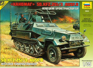 Zvezda 3604 Sd.Kfz.251/3 Ausf.B Communications Vehicle 1/35