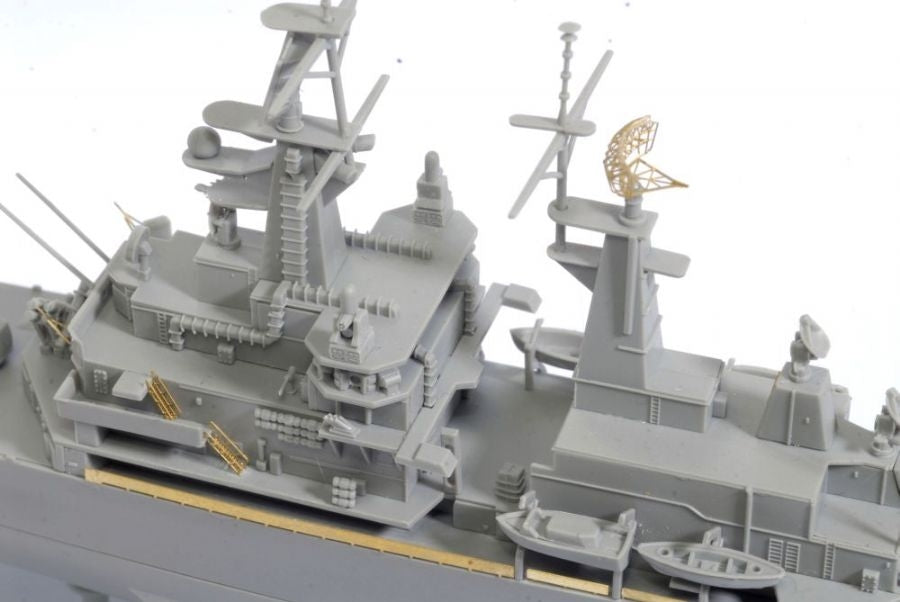 Dragon 7090 USS Virginia (CGN-38) 1/700 – image 8