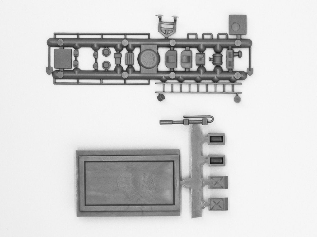 ICM DS7203 Soviet military airfield 1980s (Mikoyan-29 “9-13”, APA-50M (ZiL-131), ZiL-131 Command Vehicle and Soviet PAG-14 Airfield Plates) 1/72 – image 12