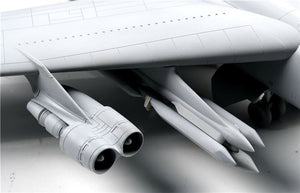 Modelcollect UA72200 B-52H US Stratofortress Strategic Bomber 1/72 – obrázek 10
