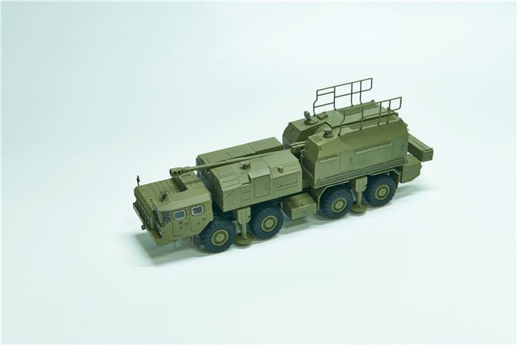 Modelcollect PP72001 Russian 130 mm coastal defense gun A-222 bereg pre-painted Kit 1/72 – image 5