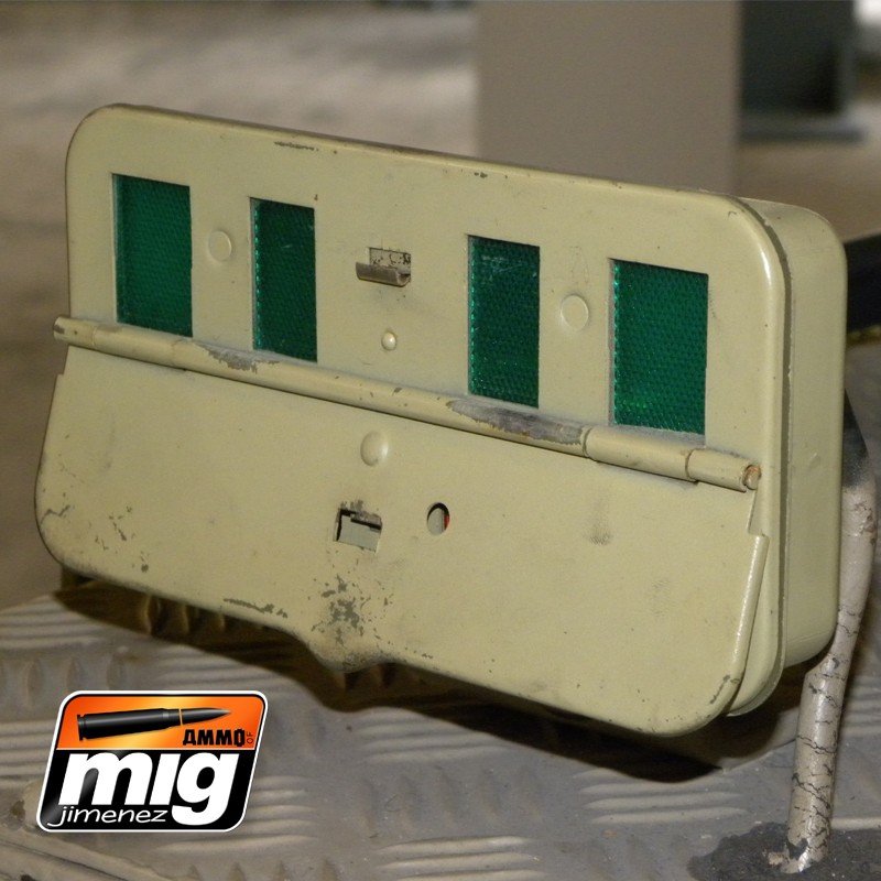 AMMO of Mig Jimenez 0092 CRYSTAL GREEN – immagine 2
