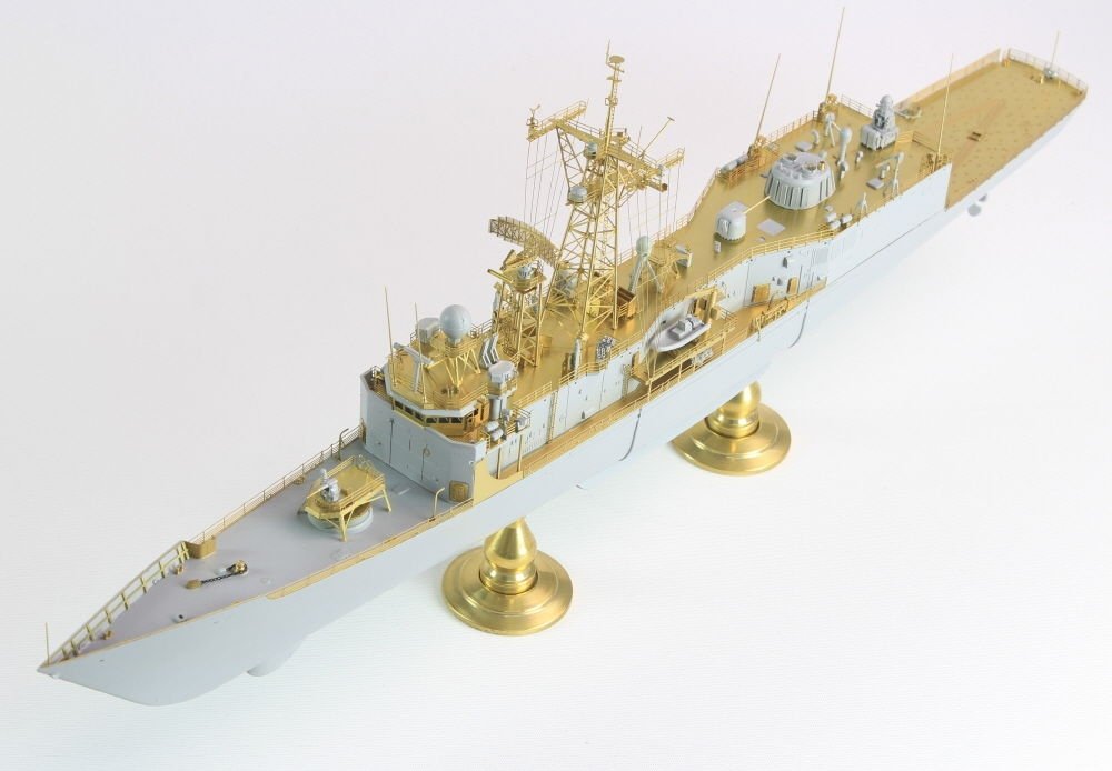 Pontos 38019F1 USS FFG Oliver Hazard Perr Class LH Detail Up Set &amp;quot;Advanced&amp;quot; avec kit 1/350 – image 4