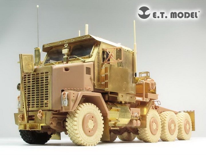 Dispositif anti-IED et antennes pour véhicule américain ET Model E35-140, échelle 1/35