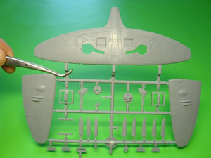 AZ Model AZ7353 Supermarine Spitfire Mk.22 Special 1/72 – image 10