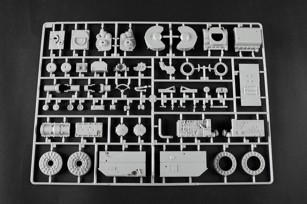 Trumpeter 00948 Char lourd allemand Tiger II - Tourelle Porsche, première production, échelle 1/16 – image 44