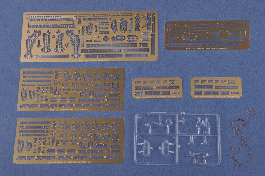 Hobby Boss 86507 French Navy Strasbourg Battleship 1/350 – image 4