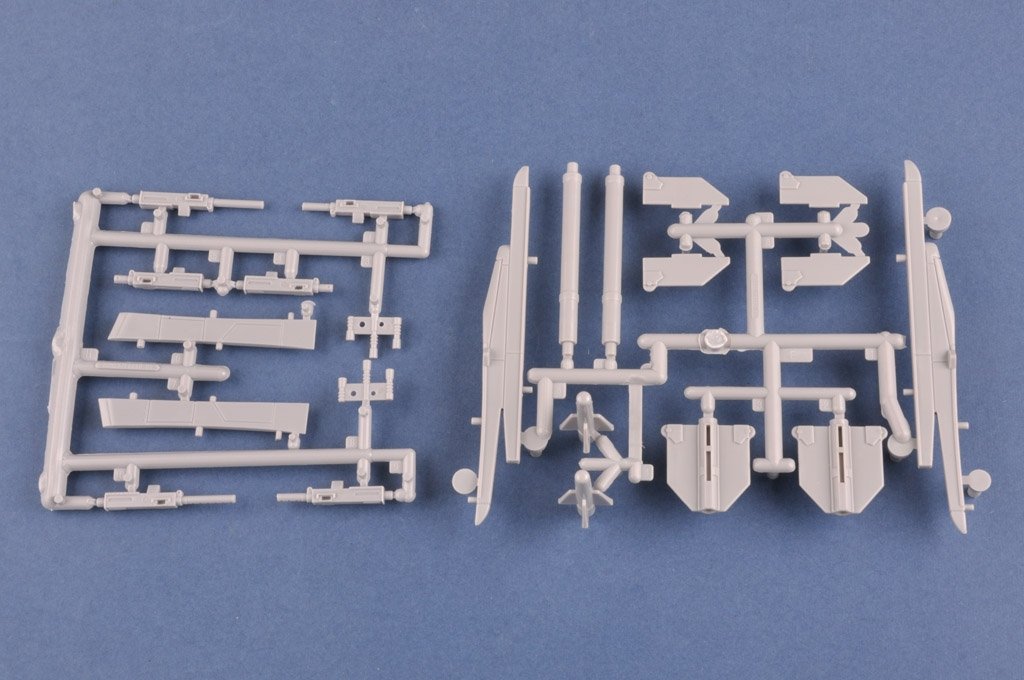 Hobby Boss 81808 F-86F-30 Saber 1/18 – image 9