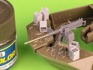 Master GM-35-070 Browning M2HB .50 cal (12.7mm) - with mount for M10 tank destroyer (cradle D70627 with small ammo box D68375) 1/35 – image 10