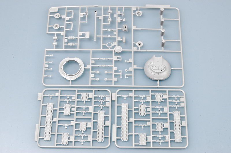 Trumpeter 07227 Russia JS-3 TANK 1/72 – image 10